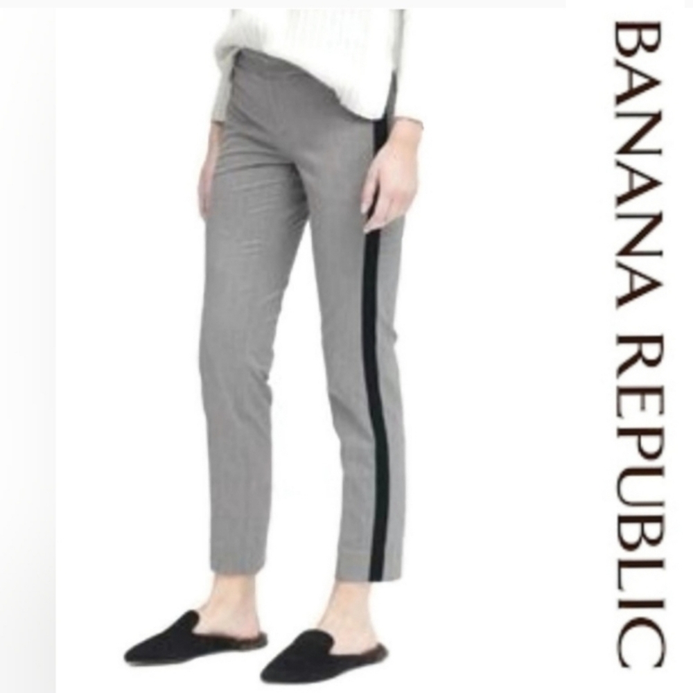 Banana Republic Sloan Curvey Fit Straight Leg Silver/Grey Pants Size 12